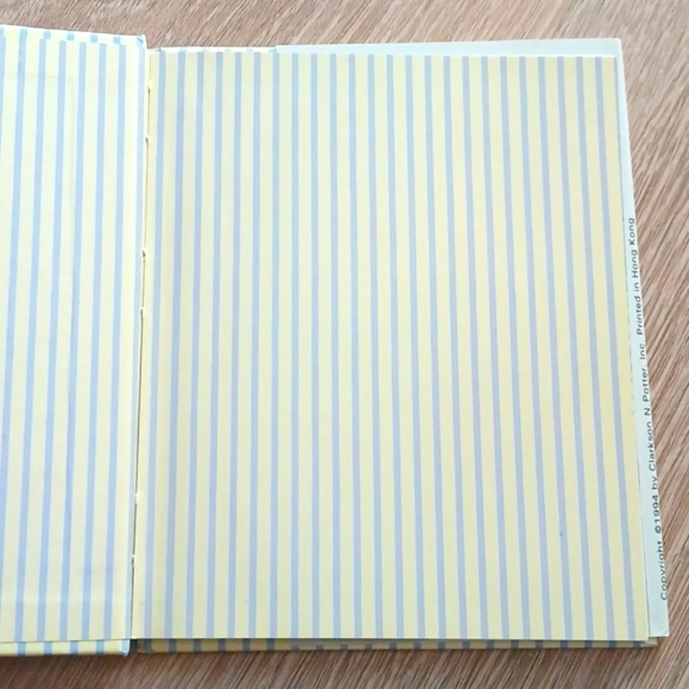 Bride's Little Book of Customs and Keepsakes Brides Magazine 1994 Engagements